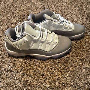 Men’s Air Jordan Retro Size 9